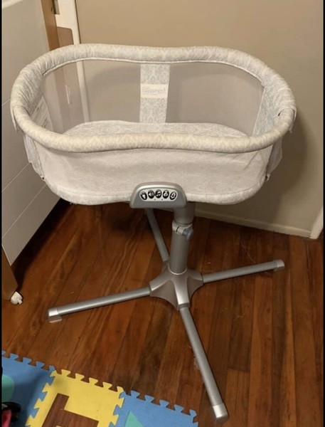 halo swivel bassinet baby bunting